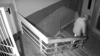 Полугол мъж тероризира съседите си в столичния кв Люлин Съкооператорът