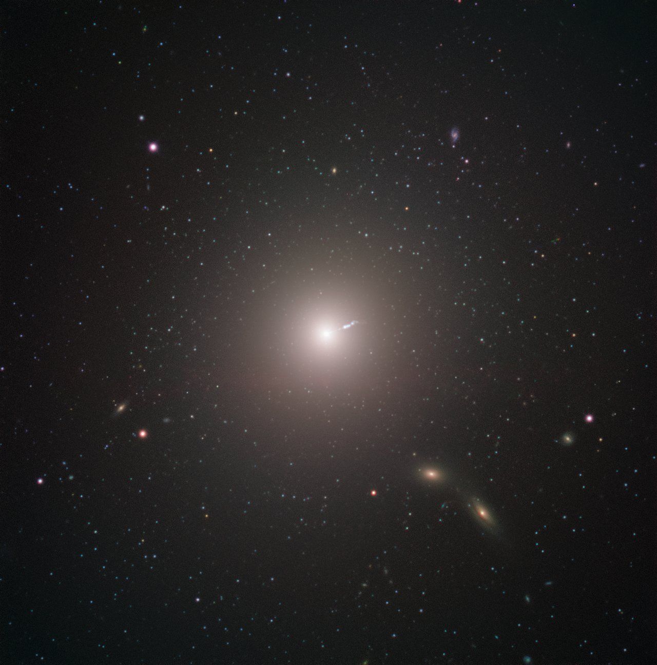 Галактиката М87