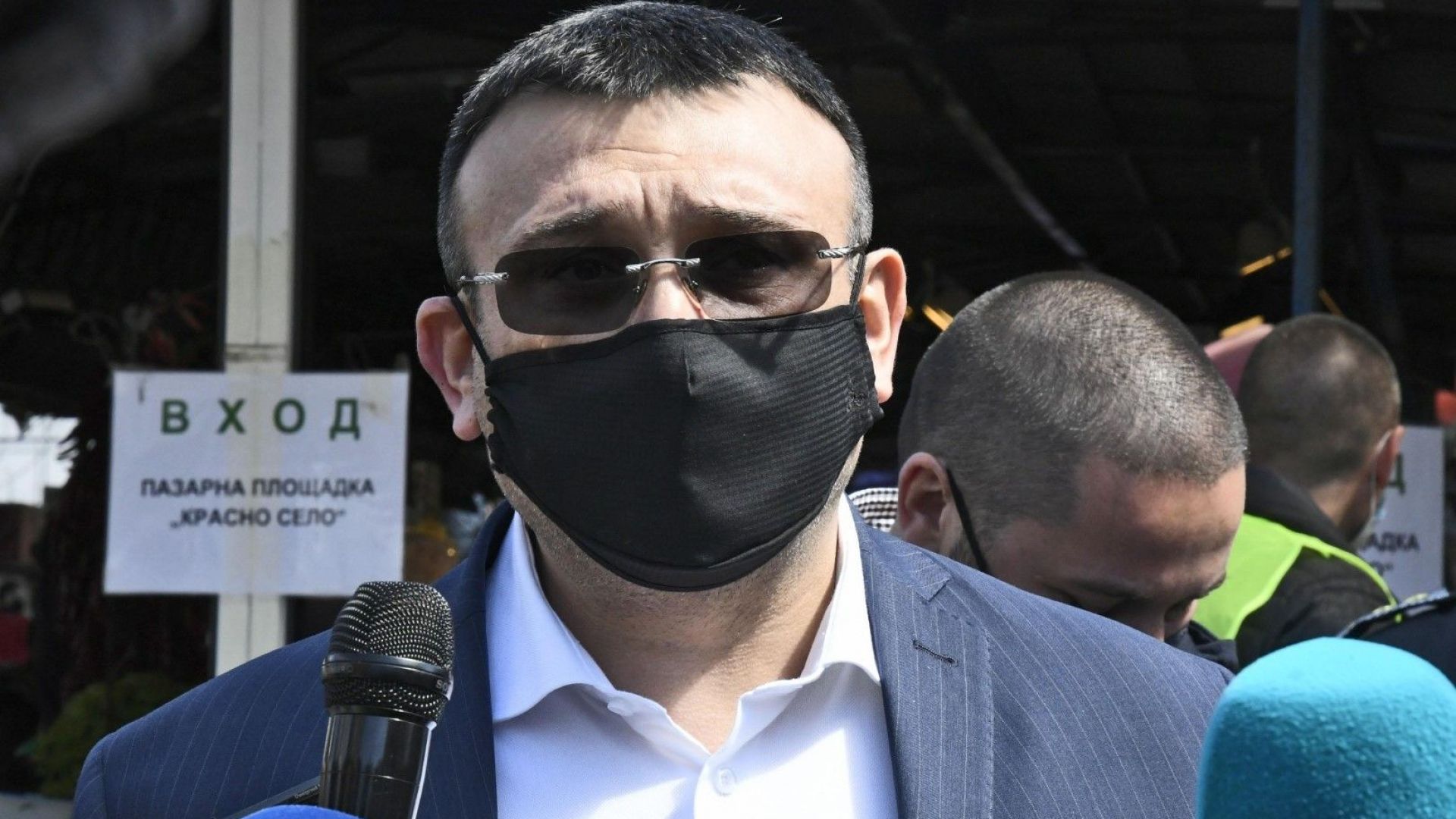 Младен Маринов излезе от разпит в ГДБОП, отрича за връзки с Митьо Очите