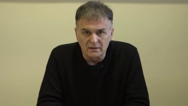 Сръбски актьор и опозиционен лидер се оттегли от поста си заради обвинение в изнасилване