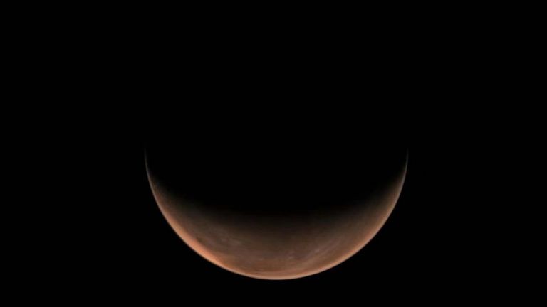 Марсианската сонда на Дубай направи важни снимки