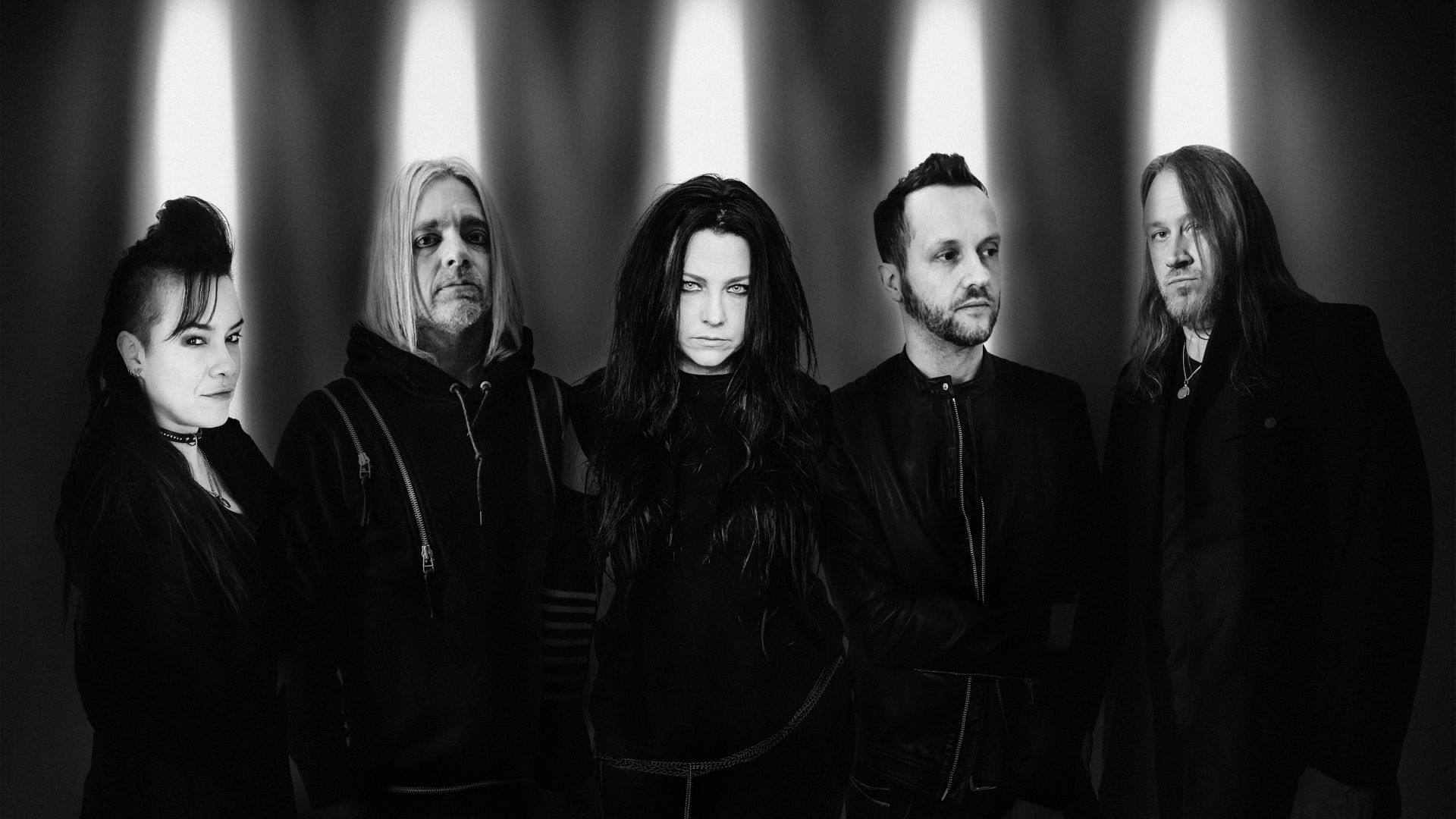 Evanescence поднасят горчивата истина с първи албум с оригинална музика от десет години