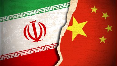 Иран и Китай подписват днес в Техеран договор за стратегическо