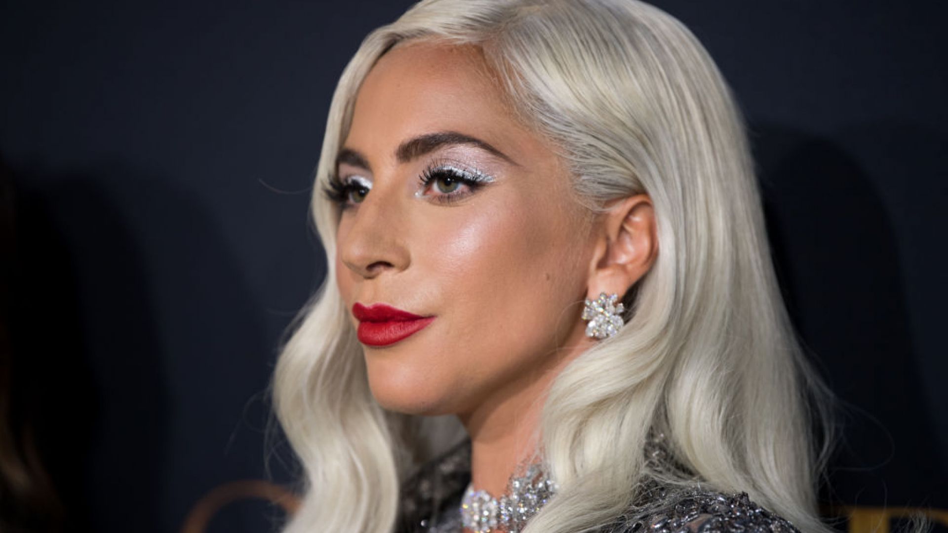 Лейди Гага издаде ремиксирания албум "Dawn of Chromatica"