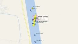 Освободиха огромния кораб, заседнал в Суецкия канал