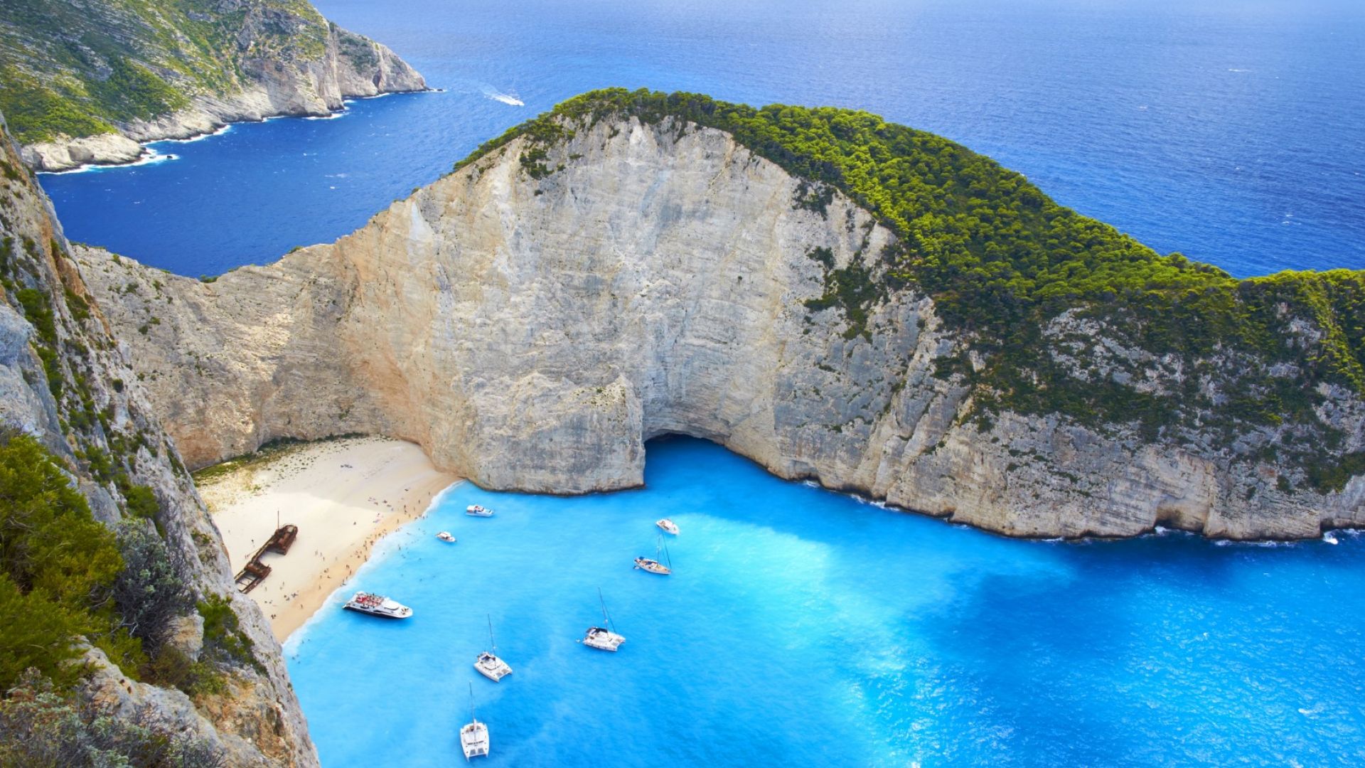 Официално: Гърция отваря на 15 май, но не иска туристи за Великден