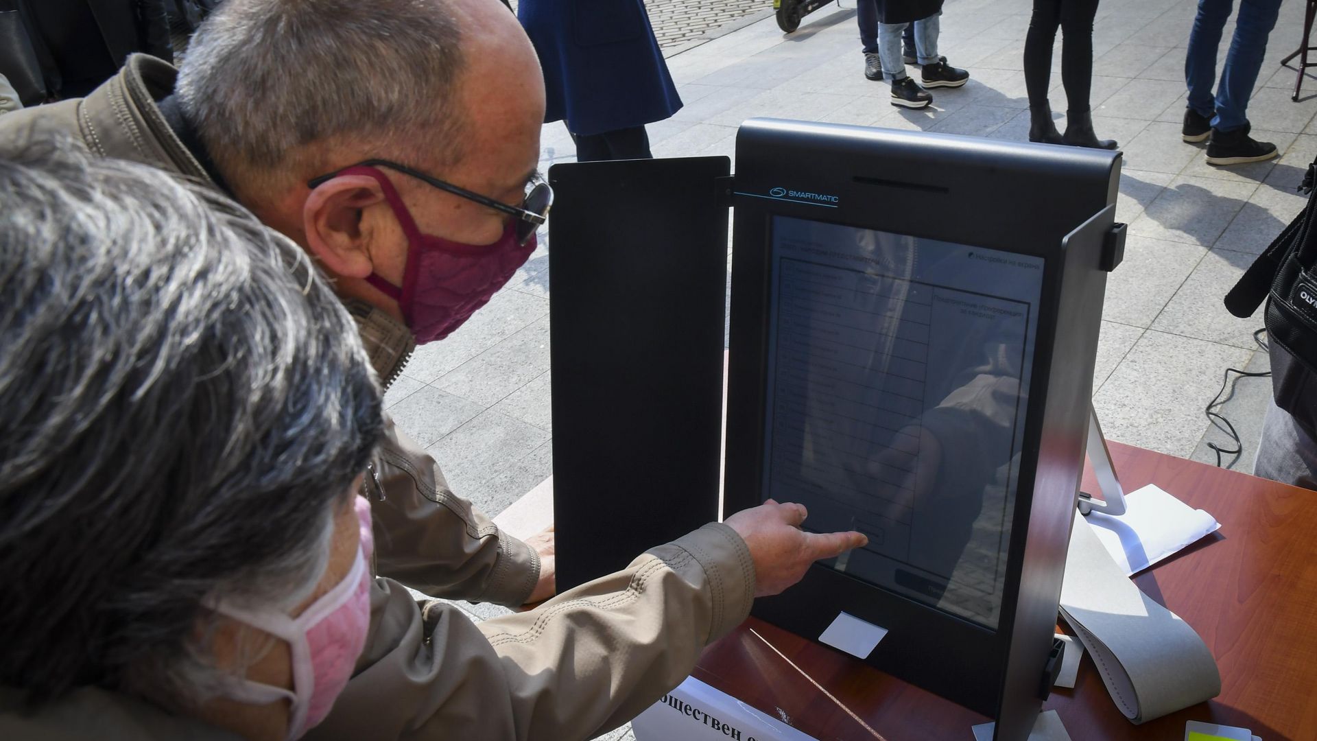 "Сиела Норма" е представила пред ЦИК ценова оферта за машинния вот