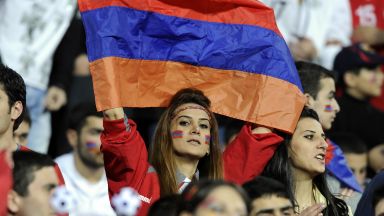 Огромна драма в Ереван! Арменците обърнаха Румъния и вървят с пълен актив към Мондиала