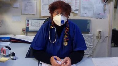 Лавина от болни все повече заразени с COVID 19 лекари кошмарни