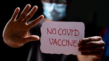 Германци които са против антипандемичните мерки и ваксините масово бягат