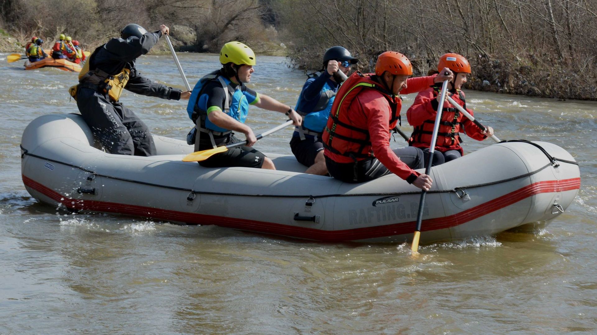 Рафтинг сезонът по река Струма в района на Кресненското дефиле бе открит 