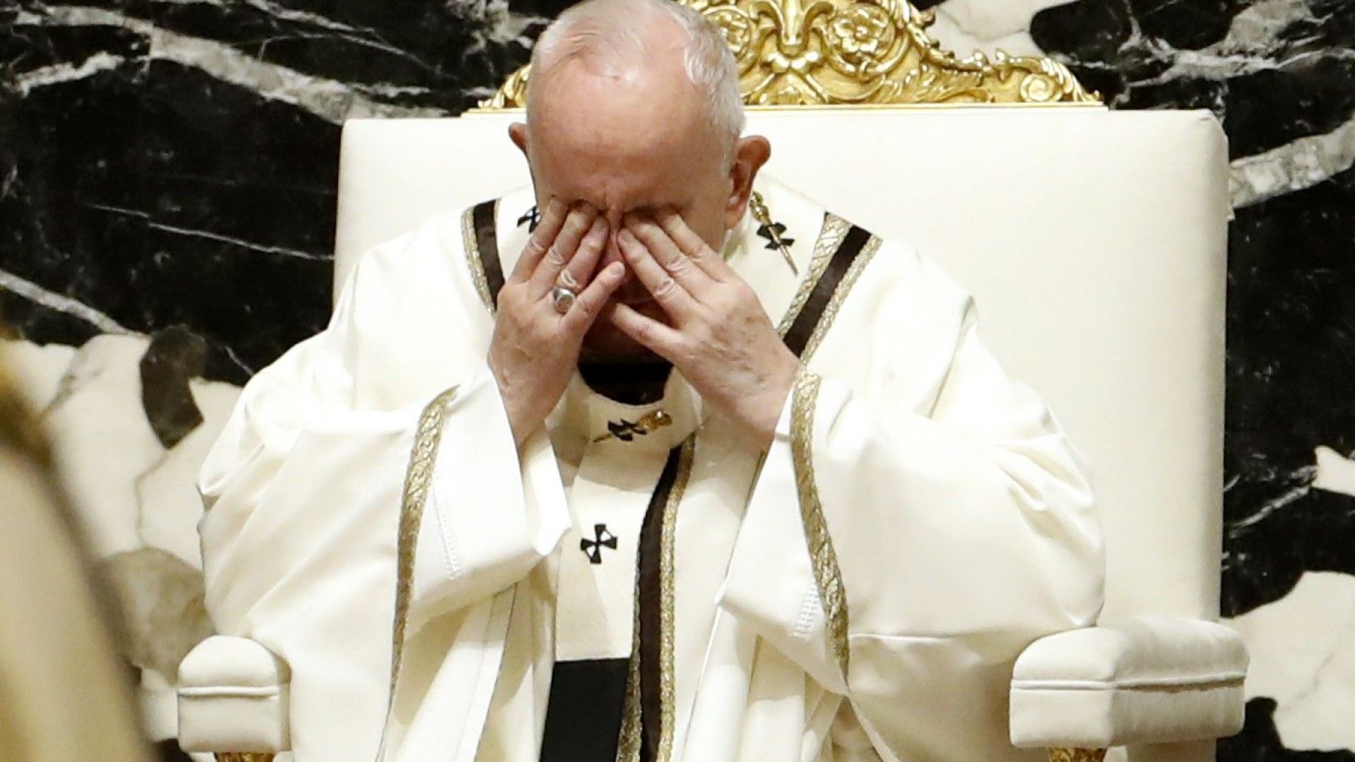 Папа Франциск коментира ще се оттегли ли от престола