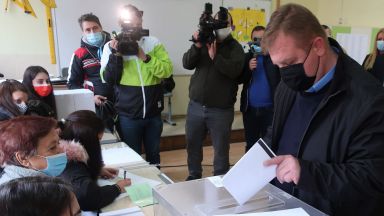 Последните данни на социологическите агенции Галъп и Тренд от паралелното