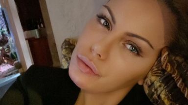 Певицата Камелия изненада с нов чип нос (снимки)