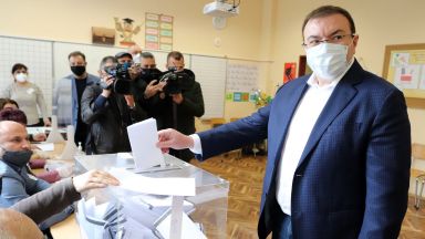 По данни за последните три дни близо 15 000 избиратели