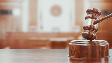 Лекар обвинен от Районната прокуратура в Добрич за държане на