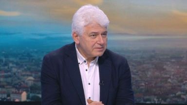 Според чл 75 от Конституцията новото Народно събрание трябва да