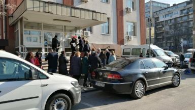 Започна раздаването на ваксини на Пфайзер и Модерна и на