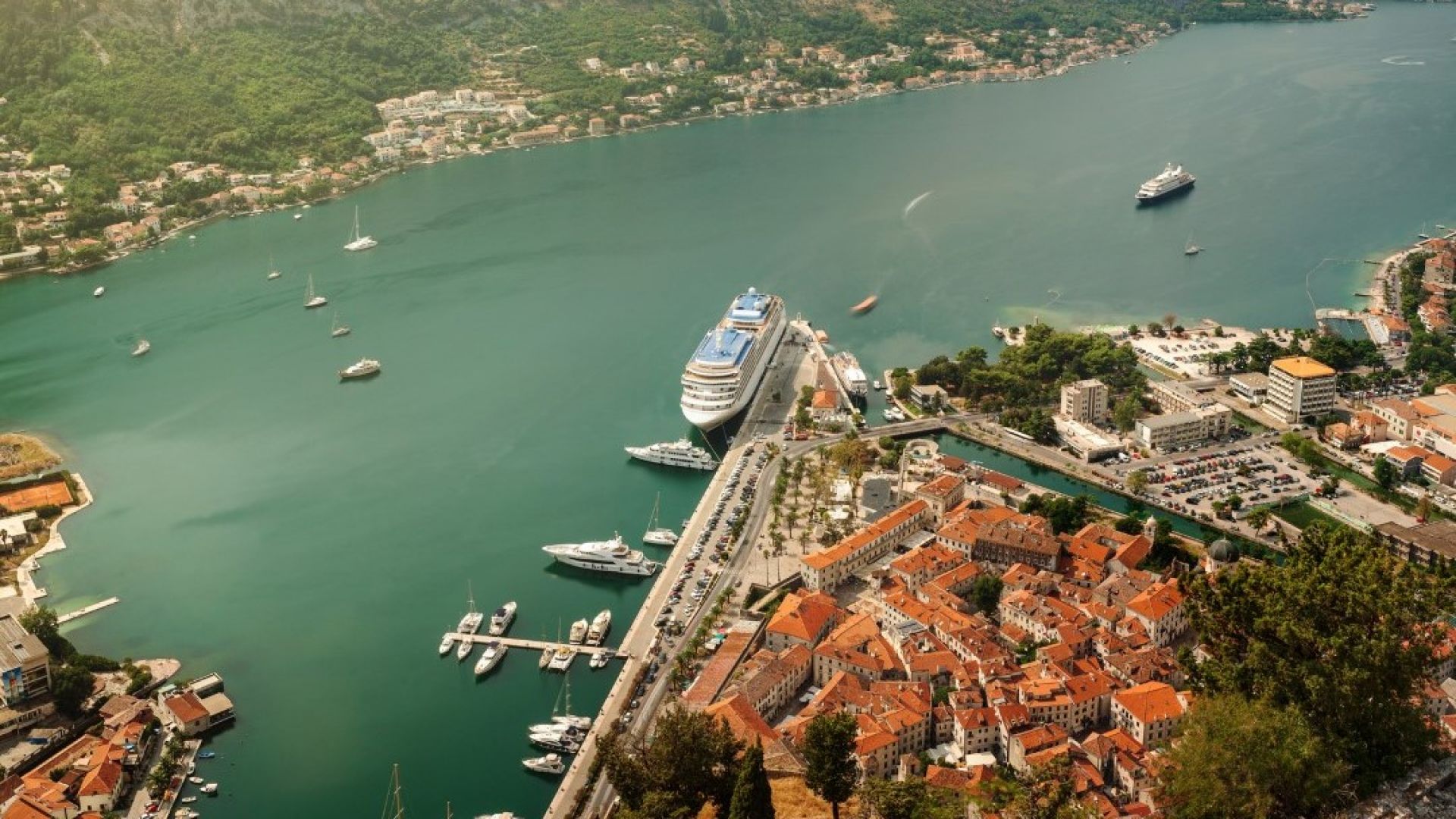 Черна гора се превръща в луксозна туристическа дестинация