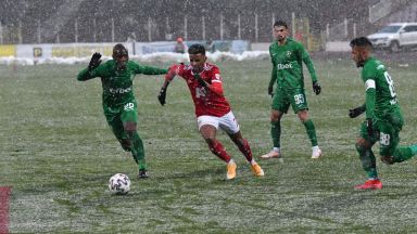 ЦСКА изпусна победата срещу 10 от Лудогорец в дебюта на Пенев