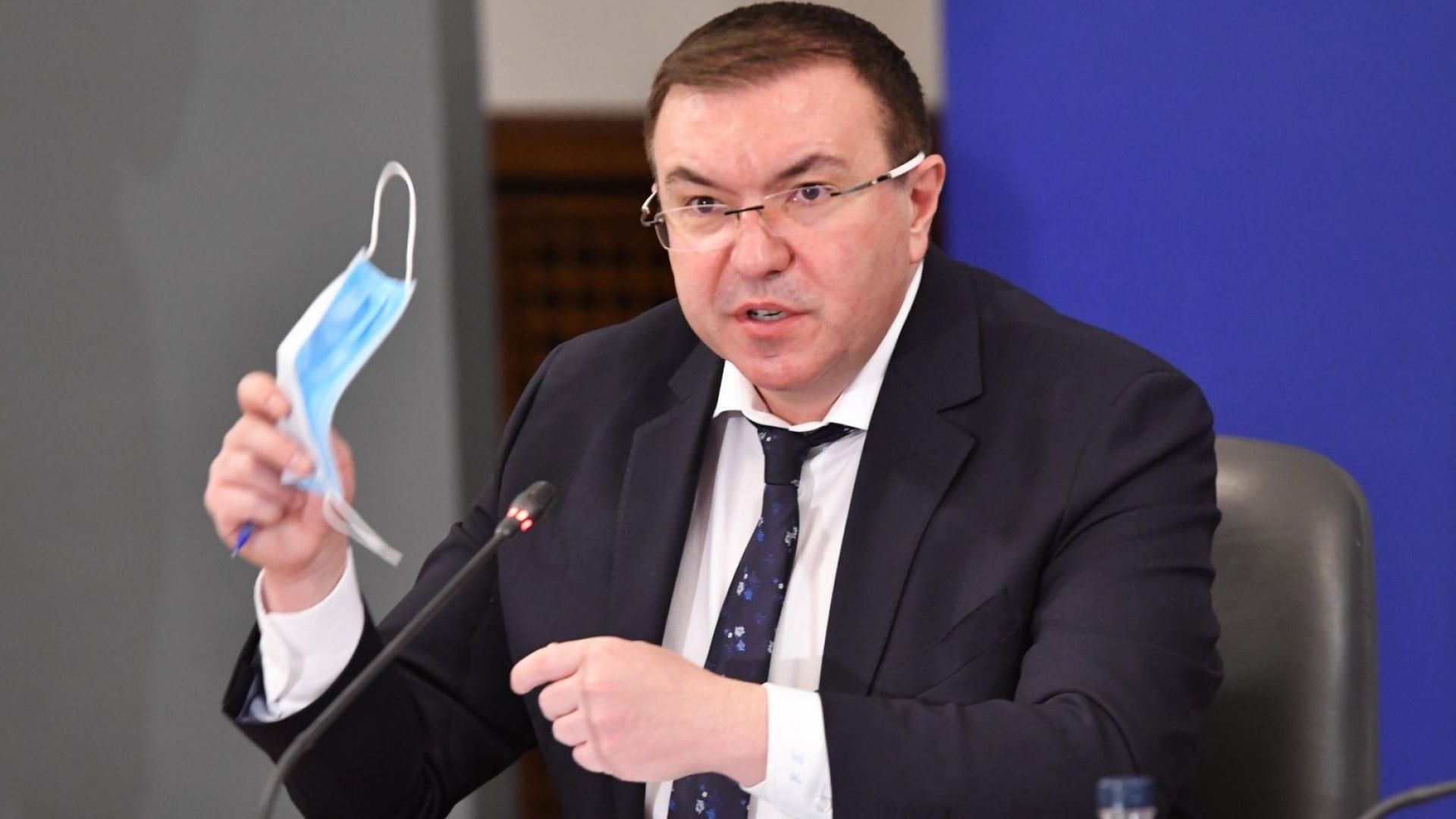 Костадин Ангелов: С днешния си текст Слави Трифонов ни каза, че не става за премиер