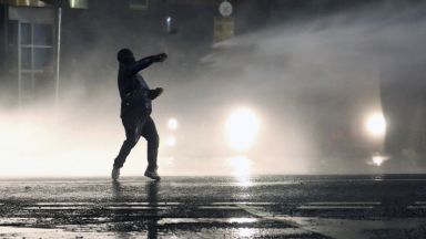 Насилието в Белфаст не спира: Завръща ли се кървавото минало