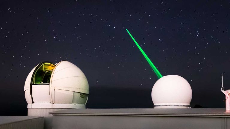 За първи път ток беше предаден с лъч от летящ самолет към Земята 