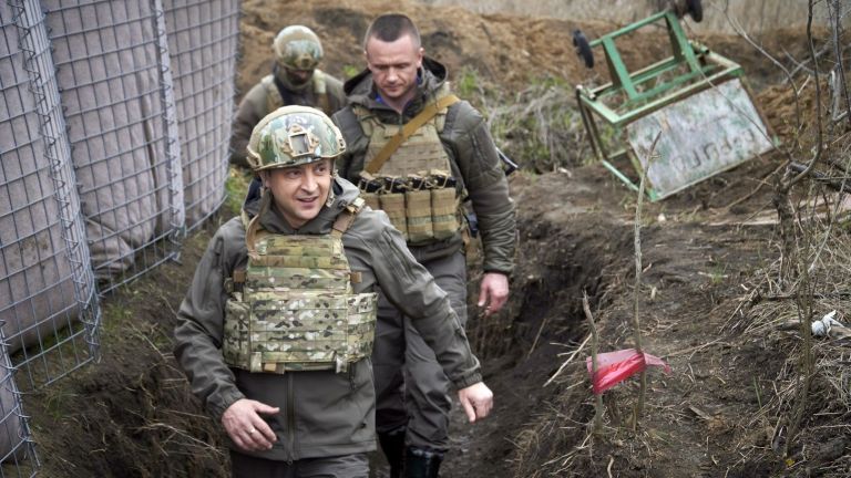 Русия обвини днес Украйна, че е разположила половината си армия