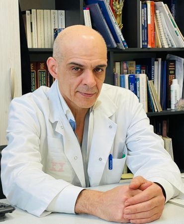 Началникът на Клиниката по хирургия в "Пирогов"доцент Добромир Сотиров