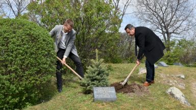 По повод Деня на авиацията и космонавтиката Община Пловдив и