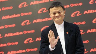 Джак Ма забогатя с милиарди след удара на Пекин по Alibaba 