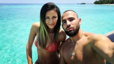 Атанас Месечков и съпругата му на Малдивите: Три часа разлика, а всичко тук е толкова различно