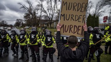 Началникът на полицията на Бруклин сентър предградие на Минеаполис в