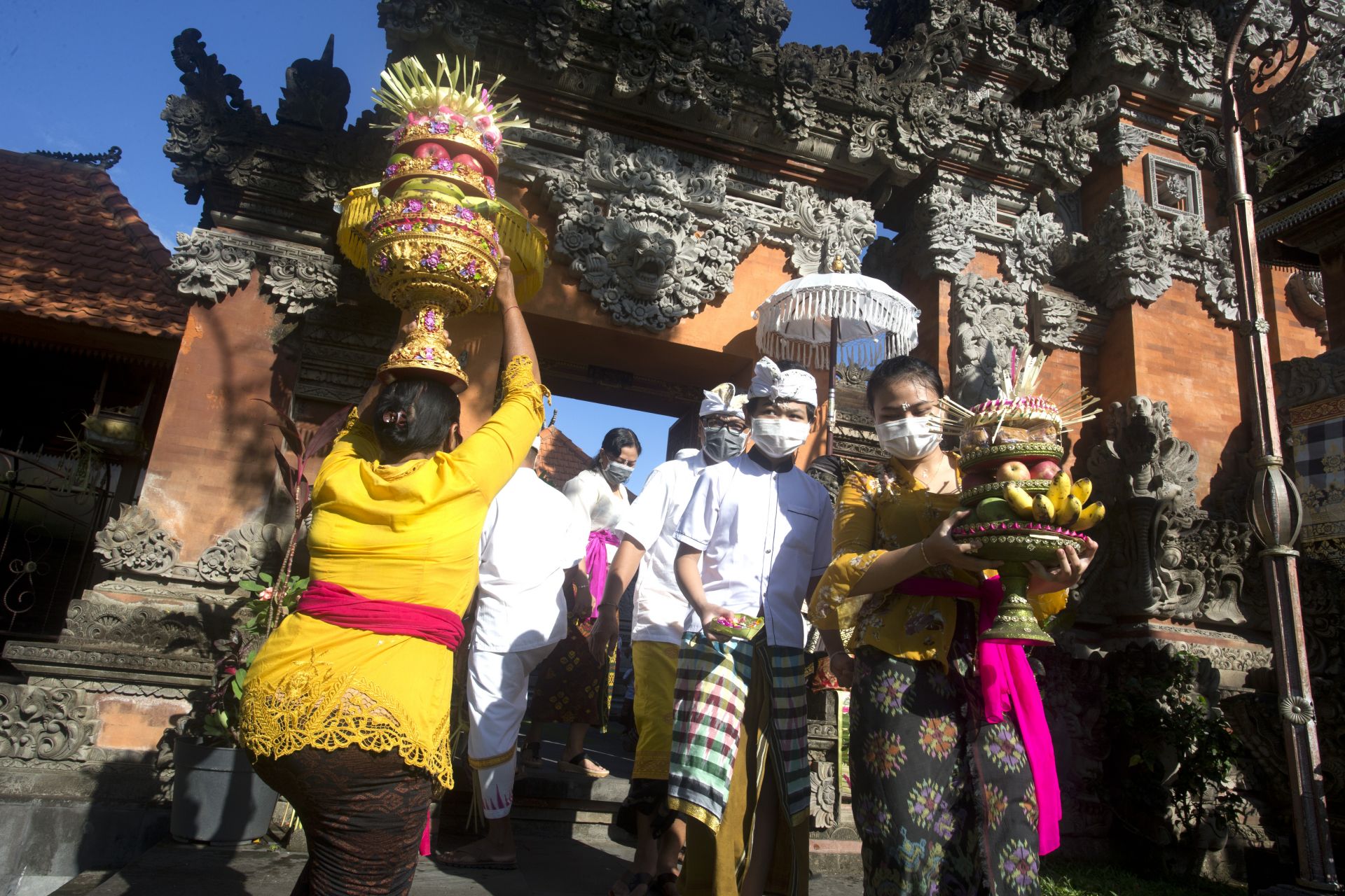 Празникът Галинган в Бали отбелязва победата на доброто над злото