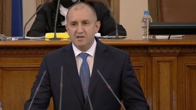 Президентът Румен Радев направи обръщение в началото на първото заседание
