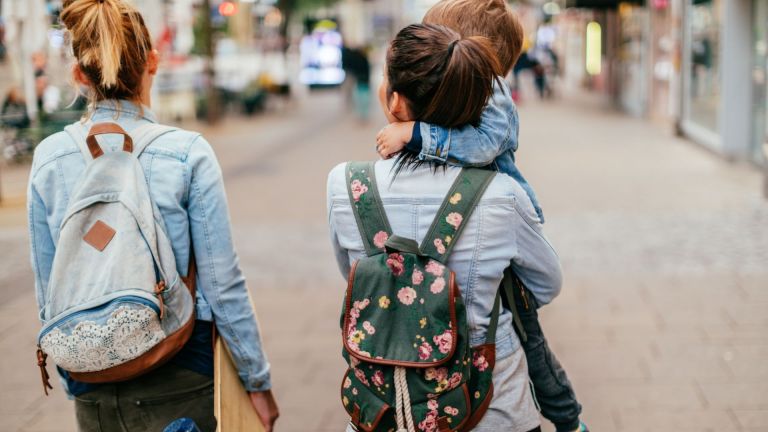 Казусът на българче, родено в Испания, в чийто акт за