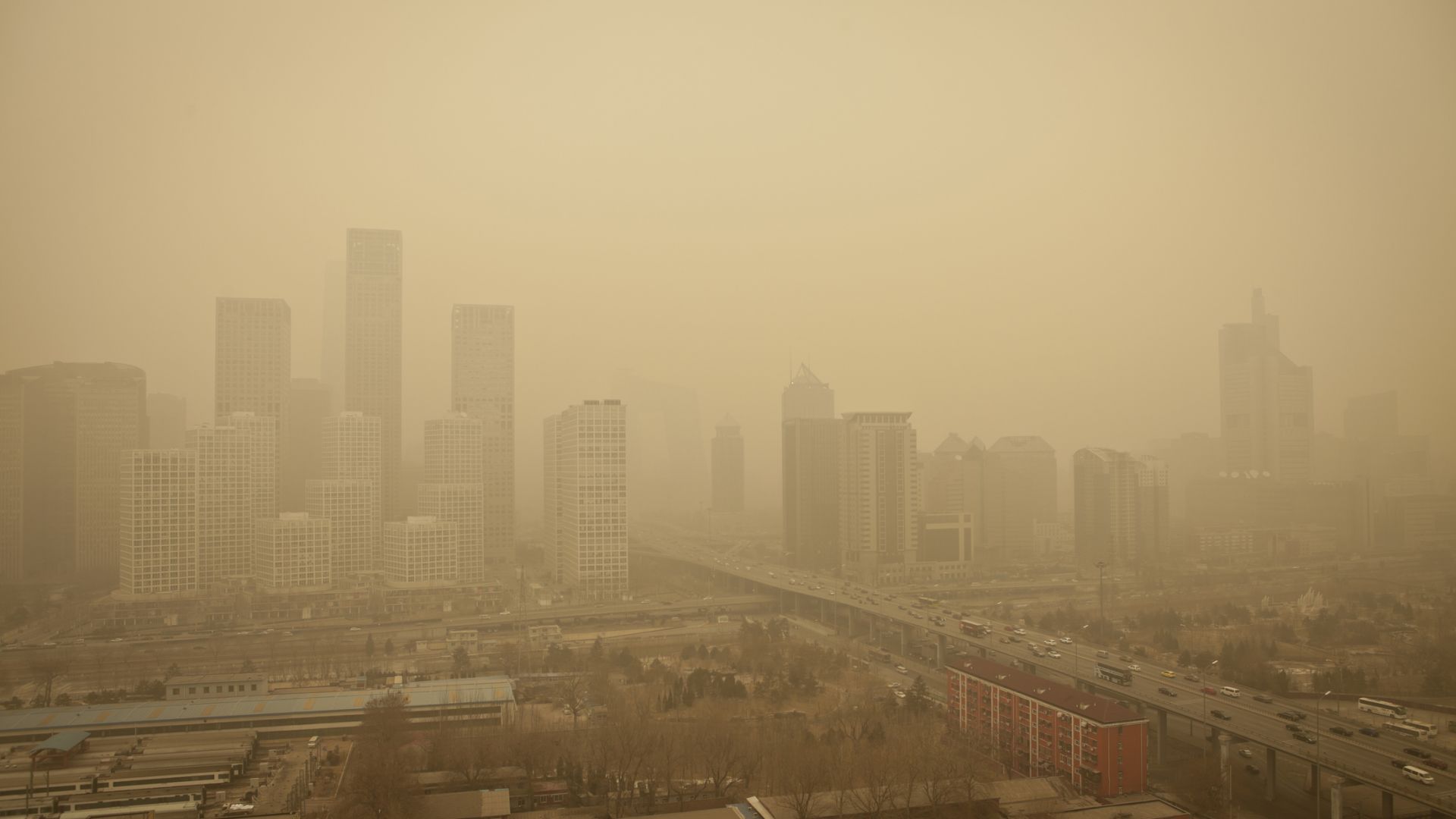 Рекордни температури в Китай оказват натиск върху енергийните мрежи
