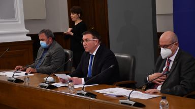 Заповедта за разпускане на Националния оперативен щаб е логично решение