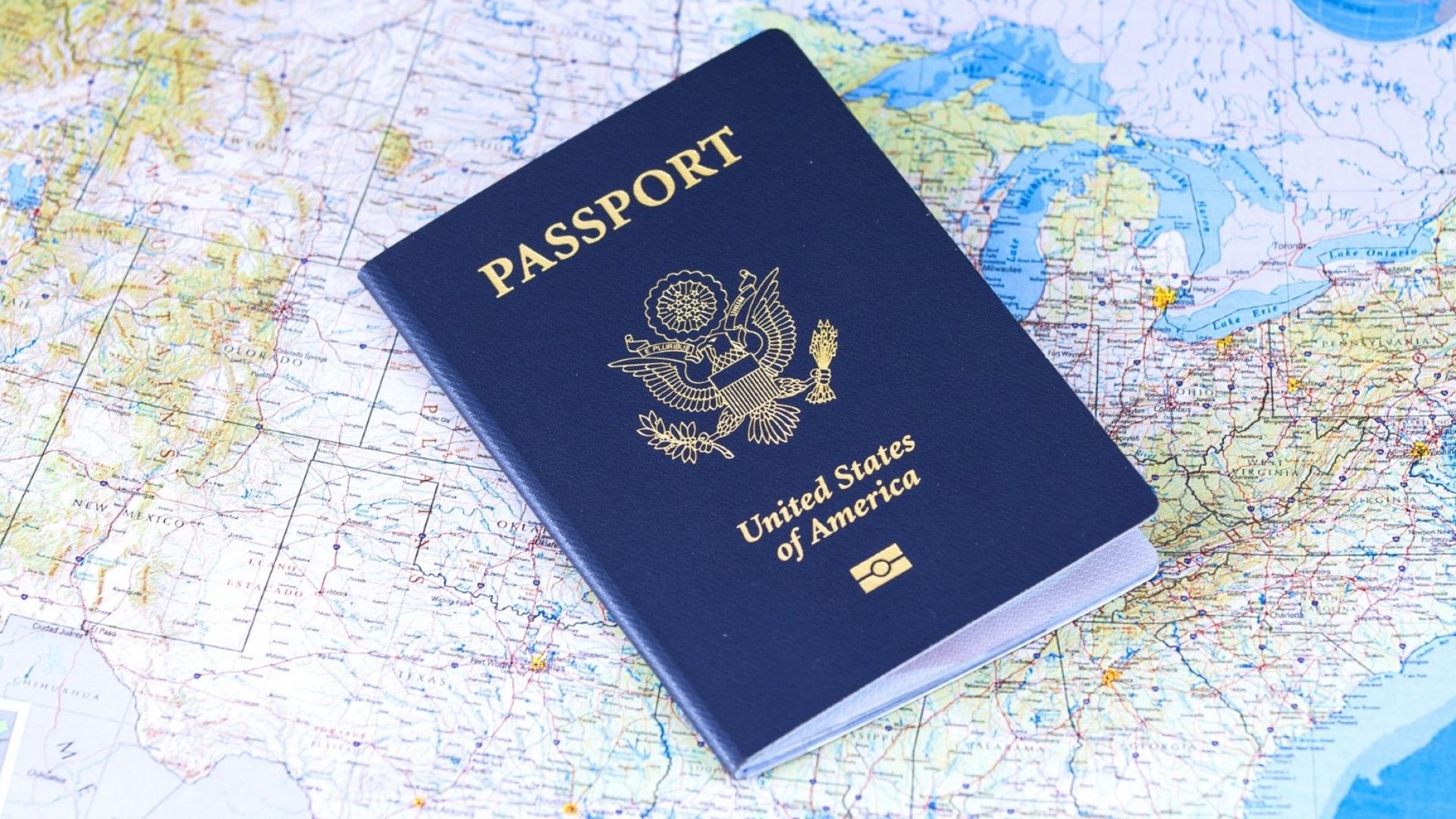 Обявиха кои са най-могъщите паспорти в света за 2021 г.