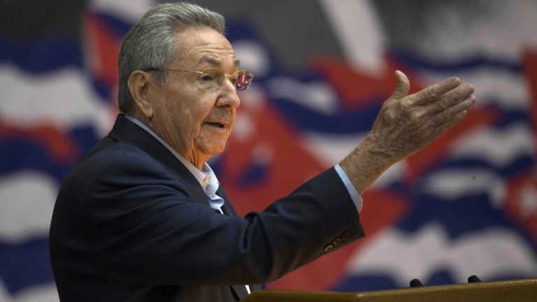Раул Кастро каза, че подава оставка като първи секретар на