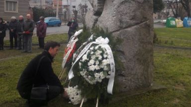 33 години от трагичната гибел на двамата алпинисти Людмил Янков