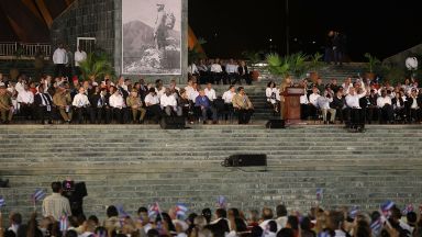 Раул Кастро потвърди че предава ръководството на Кубинската комунистическа партия