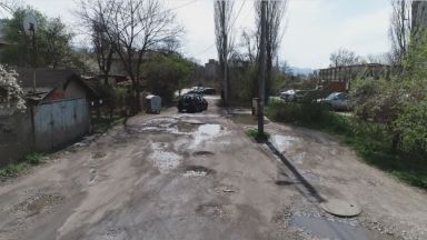 Улица в зелена зона за която се взимат пари за