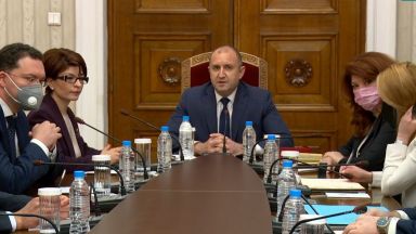 Президентът Румен Радев започва консултациите с представители на парламентарните групи