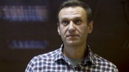 Навални с първо интервю от затвора: Пускат ми пропагандни филми с часове