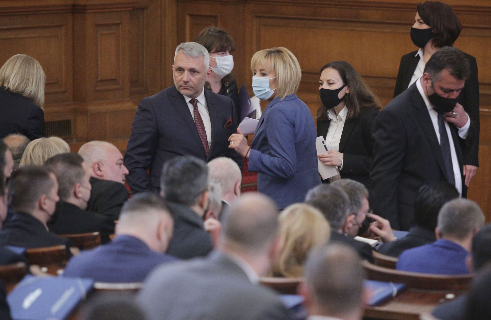 Николай Хаджигенов и Мая Манолова в парламента