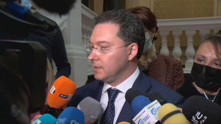 ГЕРБ няма да върне мандата в рамките на днешния ден.