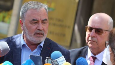 Решението на Националния ваксинационен щаб е да се използва ваксината на