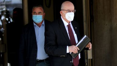 Националният ваксинационен щаб преустановява дейността си реши на свое заседание