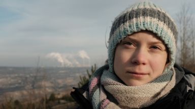 Шведската активистка Грета Тунберг предупреди днес американските конгресмени че историята